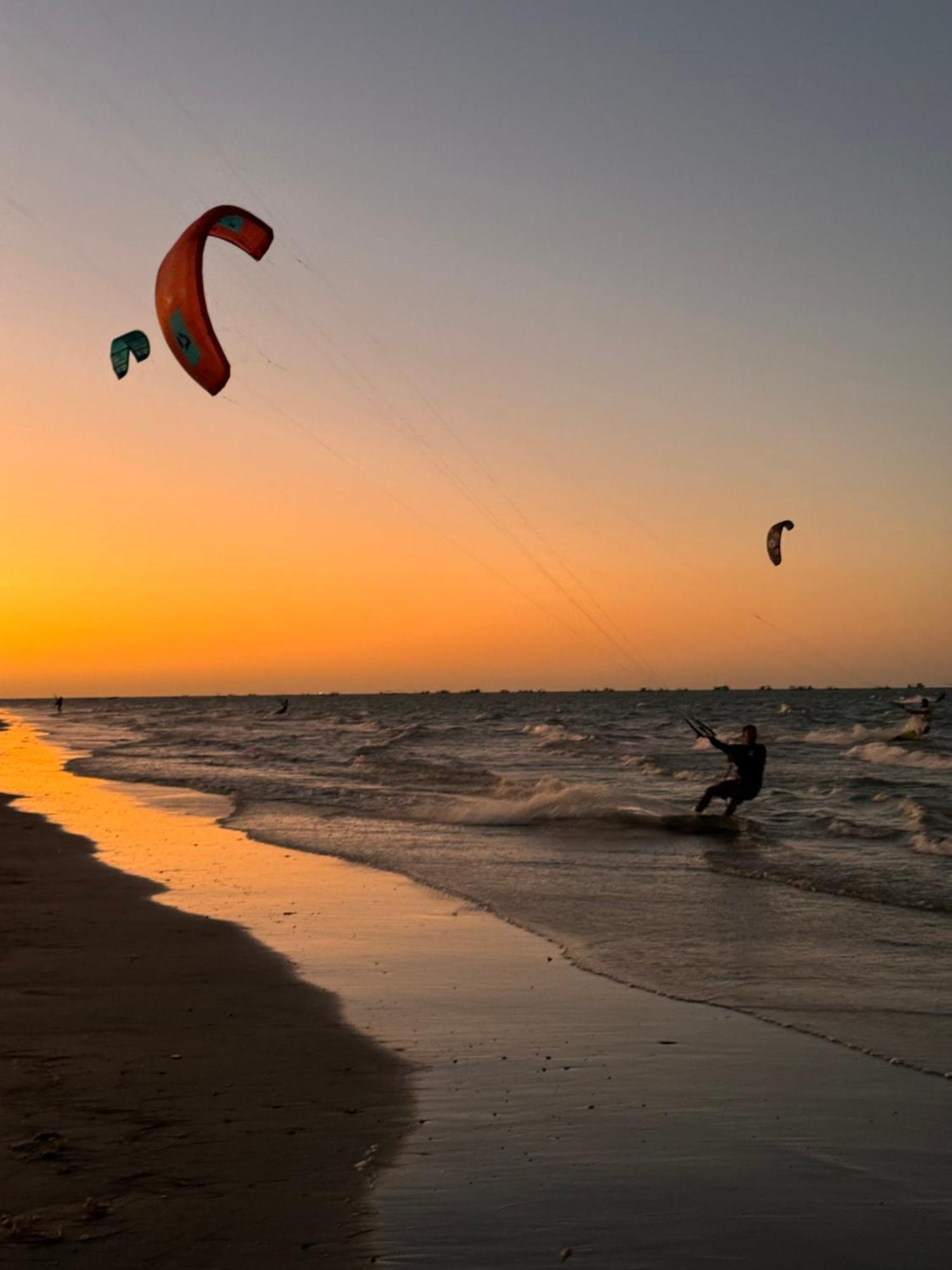 Seu Pedro Lounge Praia - Pousada E Kite Center อิคาปุย ภายนอก รูปภาพ